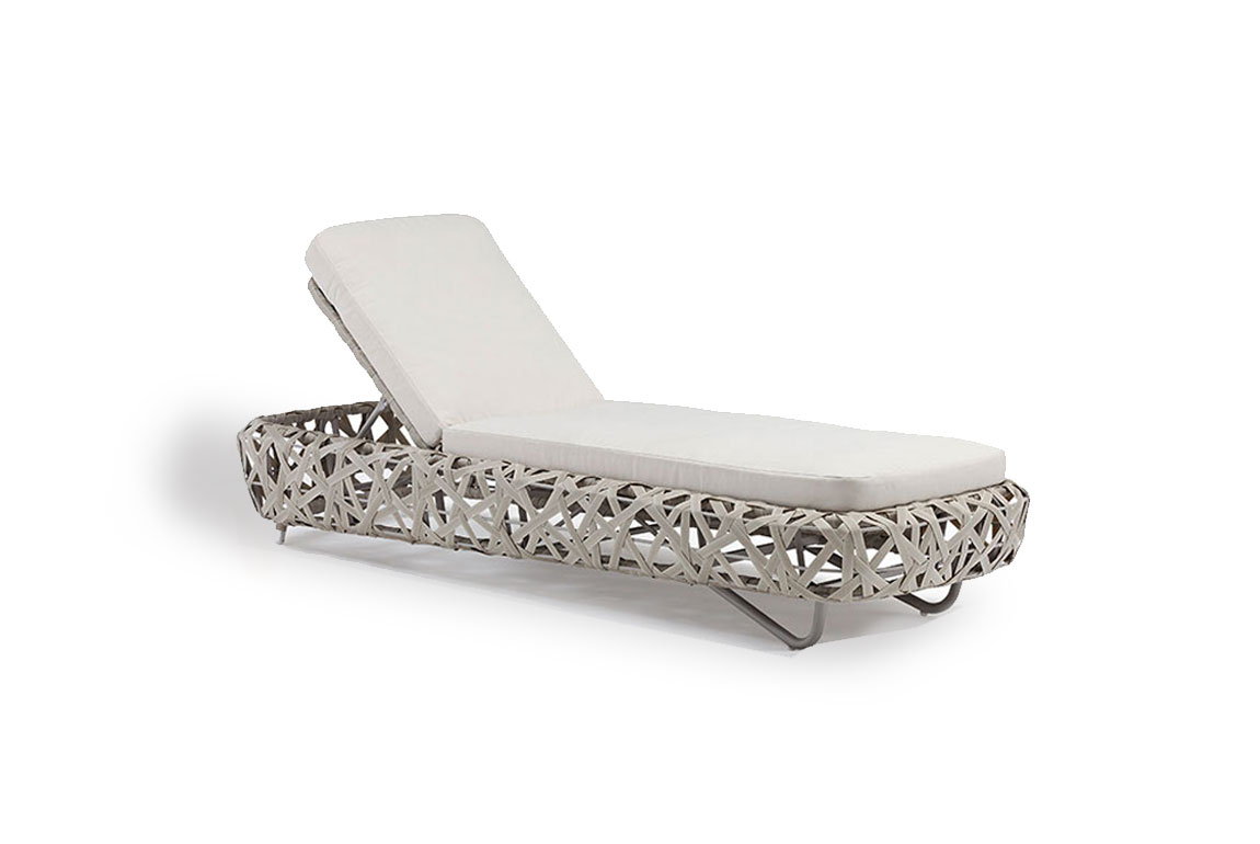Curl chaise lounge